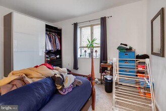 821 Catharine St in Philadelphia, PA - Building Photo - Building Photo