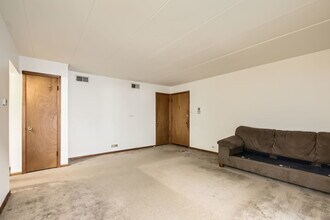 12026 S Kildare Ave in Alsip, IL - Building Photo - Building Photo