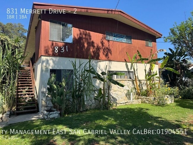 831 Merrett Dr in Pasadena, CA - Building Photo - Building Photo