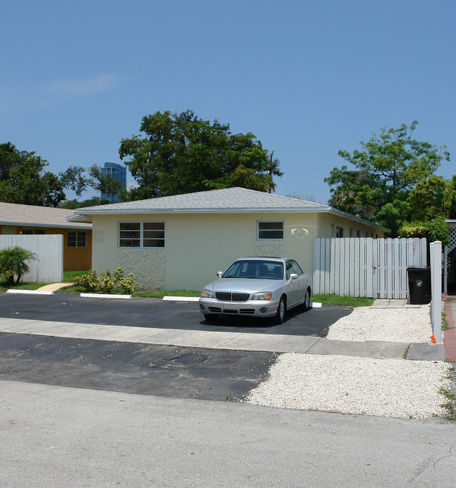 626-632 SW 7th Ave in Fort Lauderdale, FL - Building Photo - Building Photo