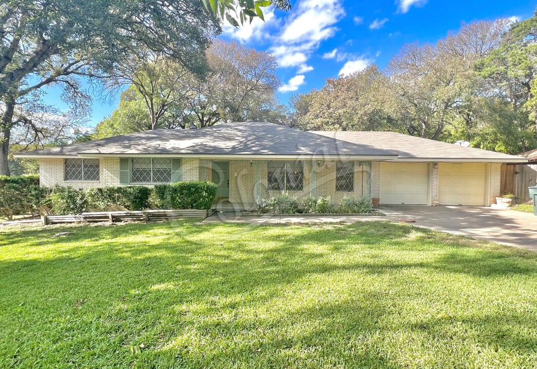 2514 Quail Trail in Temple, TX - Foto de edificio