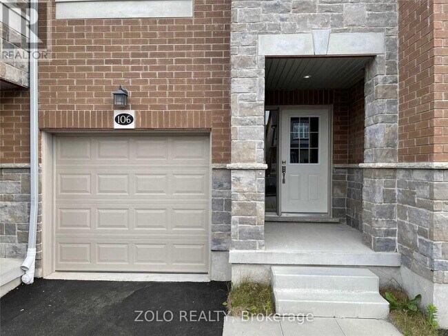 106 Monarch Woods Dr in Kitchener, ON - Building Photo - Building Photo