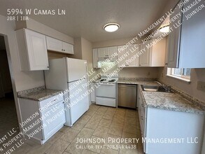 5994 W Camas Ln in Boise, ID - Building Photo - Building Photo