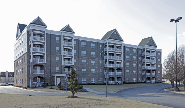 Wesleyan Place in Virginia Beach, VA - Building Photo - Building Photo