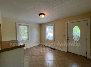 1316 Hyman Ave in Hendersonville, NC - Building Photo - Building Photo