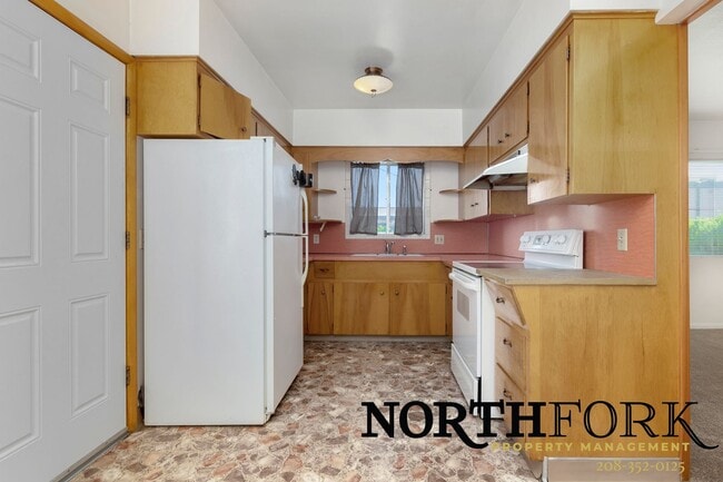 414 S 7th Ave in Caldwell, ID - Building Photo - Building Photo