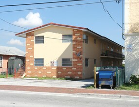 1429 SW 7th St in Miami, FL - Building Photo - Building Photo