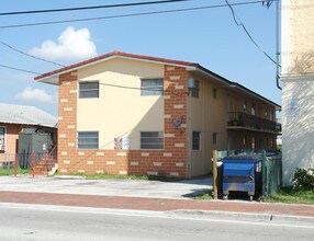 1429 SW 7th St in Miami, FL - Building Photo - Building Photo