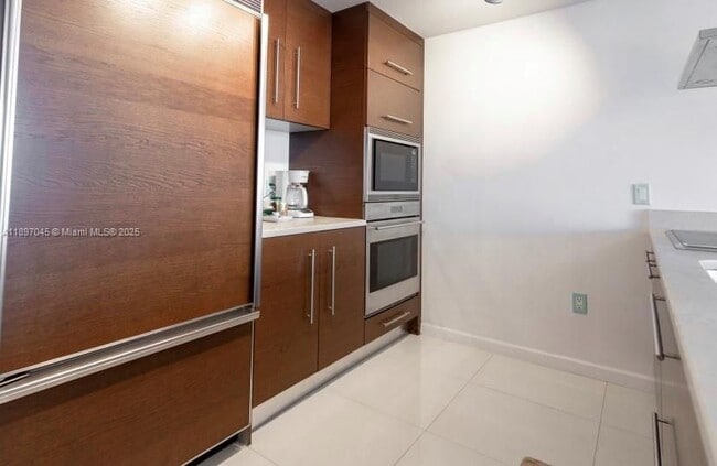 485 Brickell Ave in Miami, FL - Building Photo - Building Photo