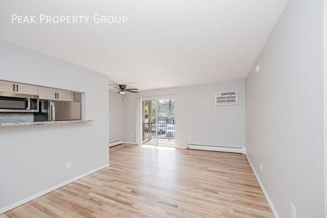 6300 Montgomery Rd in Cincinnati, OH - Building Photo - Building Photo