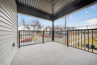 8821-88122 122 Ave NW in Edmonton, AB - Building Photo - Building Photo