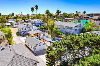 Waverly Cottages in Encinitas, CA - Building Photo - Building Photo