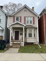 11 Hooker Ave in Poughkeepsie, NY - Building Photo