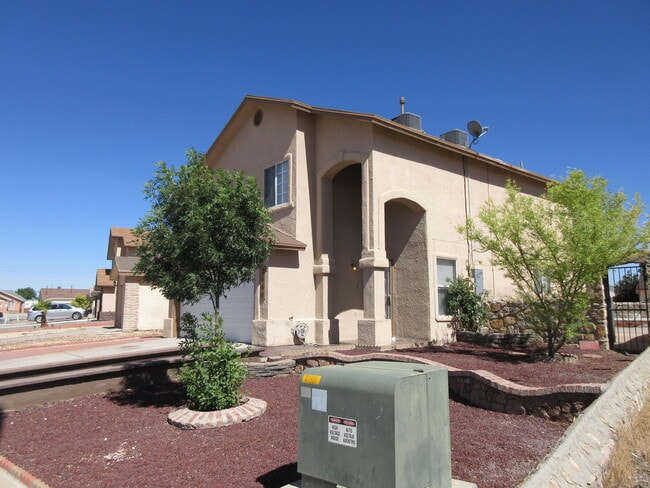 2468 Tierra Rica Way