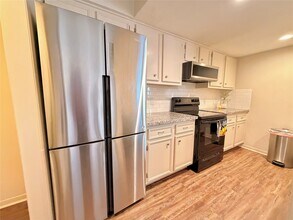 9517 Clanton St in Houston, TX - Building Photo - Building Photo