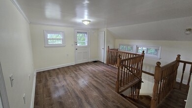 77 Hartford St in Newton, MA - Foto de edificio - Building Photo