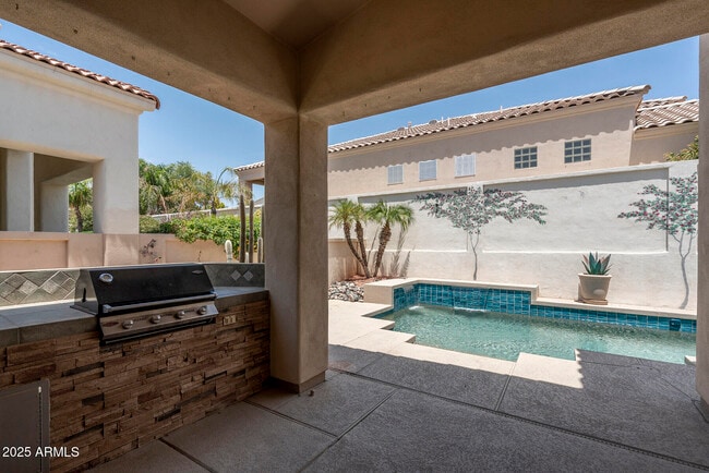 11832 E Terra Dr