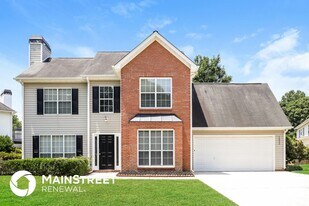 1352 Vine Cir in Mcdonough, GA - Building Photo