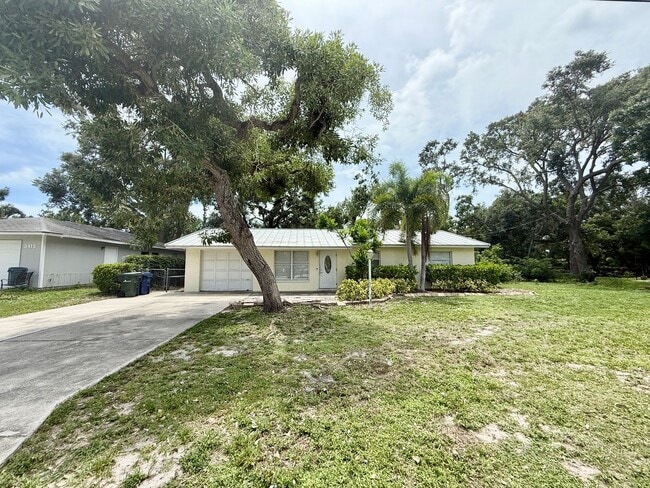 property at 3400 Linden Dr