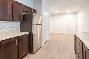 Frontgate Apartments