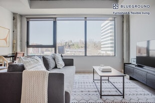 3030 Potomac Ave in Arlington, VA - Building Photo