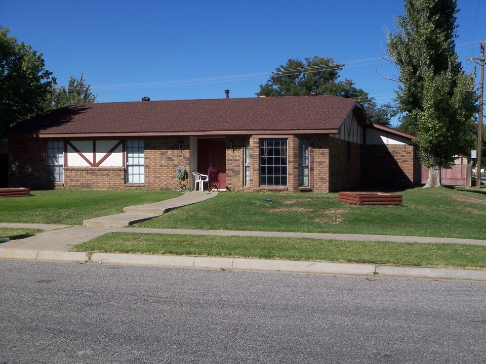 7400 Dreyfuss Dr in Amarillo, TX - Foto de edificio