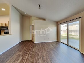 211 Parkmont Way in Caldwell, ID - Building Photo - Building Photo