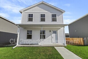 1316 S Smith Rd in Urbana, IL - Building Photo