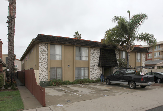 3967 Illinois St in San Diego, CA - Foto de edificio - Building Photo