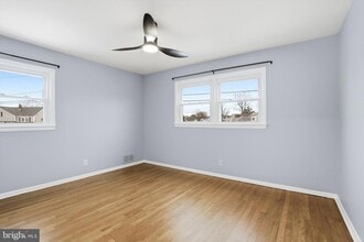 2 Tekening Way in Hamilton Township, NJ - Foto de edificio - Building Photo