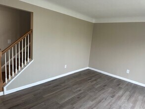 3810 E 365th St in Willoughby, OH - Building Photo - Building Photo