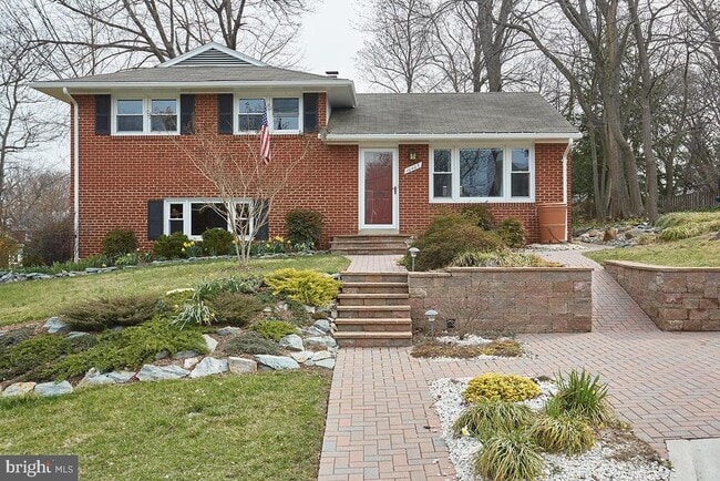property at 10405 Amherst Ave