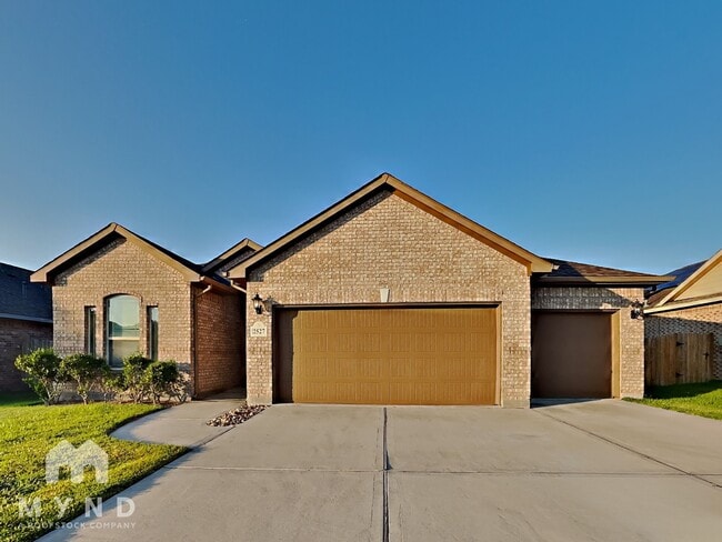 2527 Holly Laurel Mnr