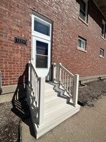 123 Broadway St, Unit 1