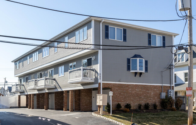 111 Cliff Ave Ave in Bradley Beach, NJ - Foto de edificio - Building Photo