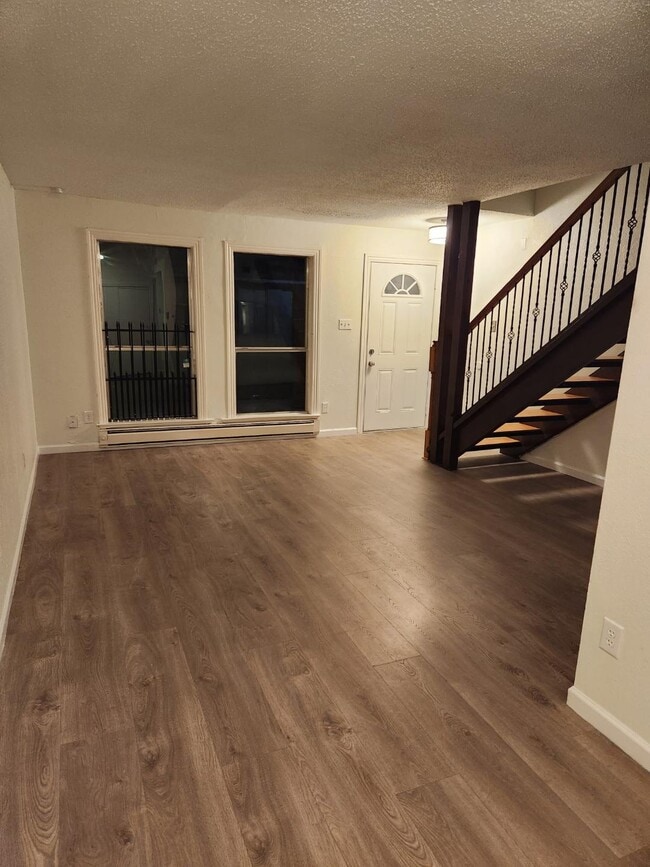 4618 Country Creek Dr in Dallas, TX - Building Photo - Building Photo