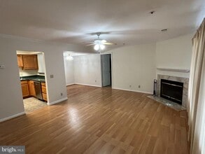 5800 Inman Park Cir in North Bethesda, MD - Building Photo - Building Photo