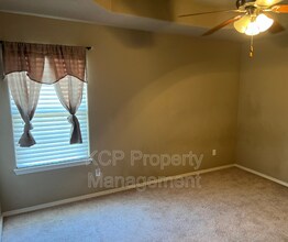 221 Regency Dr in Barling, AR - Building Photo - Building Photo