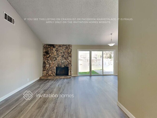 1122 Whipporwill Way in Suisun City, CA - Building Photo - Building Photo