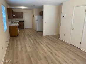 5605a Hilltop Ave in Panama City, FL - Building Photo - Building Photo