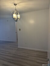 18 Canterbury Arms in New Milford, CT - Building Photo - Building Photo