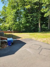 107 Cumpstone Dr in Hamden, CT - Building Photo - Building Photo