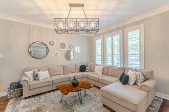 2 Graylin Woods Pl in Spring, TX - Foto de edificio - Building Photo