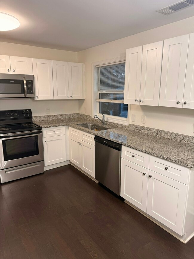 property at 43 Finch Dr SE