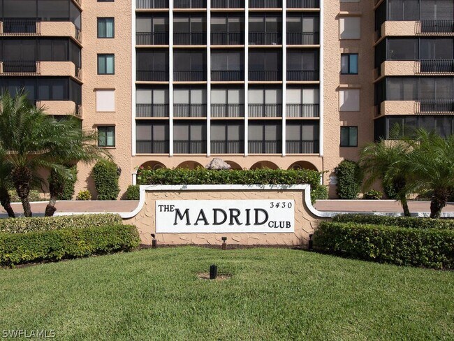 property at 3430 Gulf Shore Blvd N
