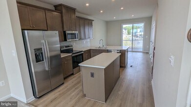 9376 Tanfield Dr in Fredericksburg, VA - Building Photo - Building Photo