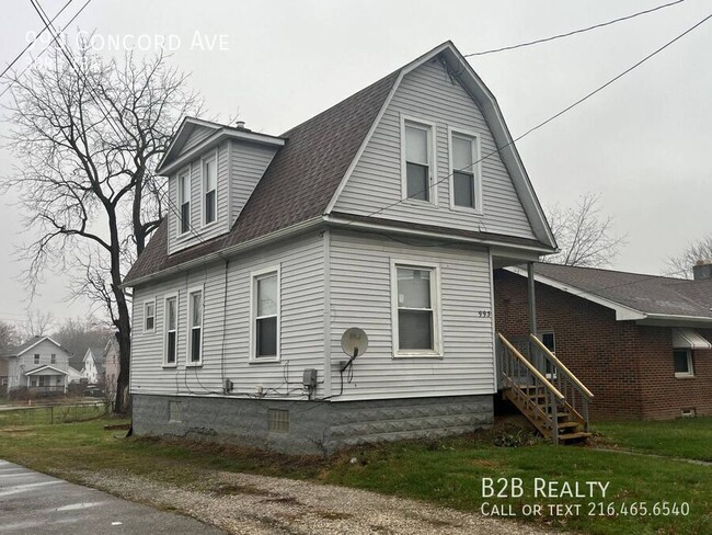 993 Concord Ave in Akron, OH - Building Photo - Building Photo