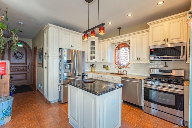 property at 49 Bayview Ave W