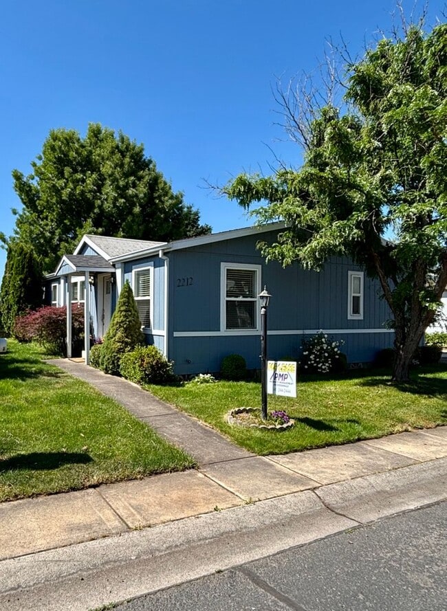 property at 2212 Lara Ln
