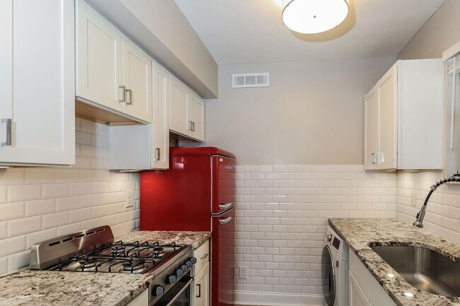 210 Kirkwood Rd NE in Atlanta, GA - Building Photo - Building Photo